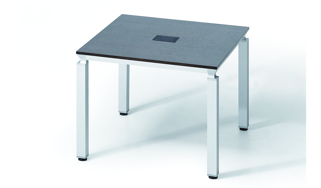 ‘Eazy’ Square Meeting Table In Veneer