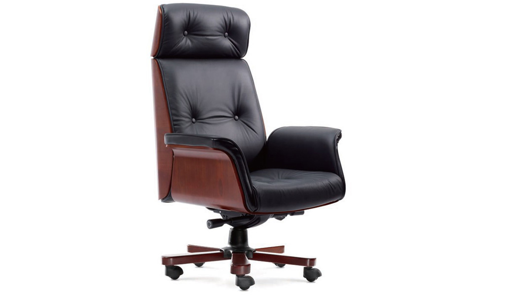 ‘Imperial’ Chesterfield Office Chair In Black Leather