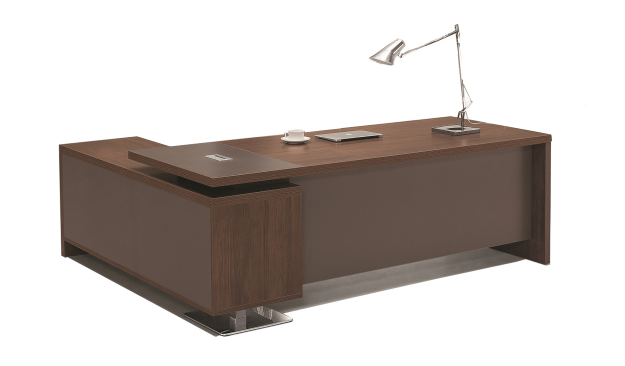 ‘Miro’ 5 Feet Office Table In Walnut Laminate